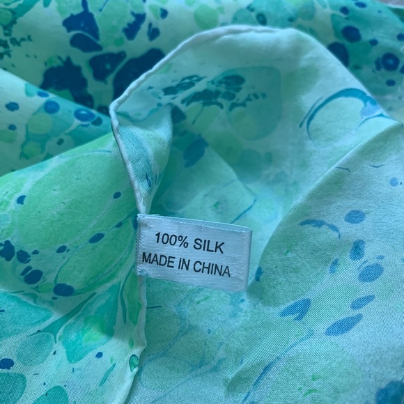100% Silk Scarf - Picture 3 of 4